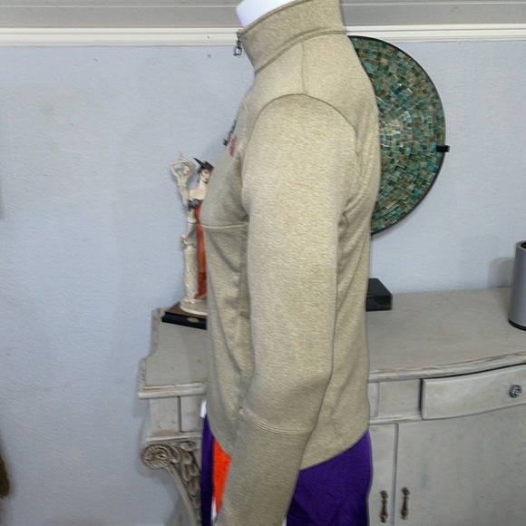 North Face Performance Sweater - Picture 3 of 7